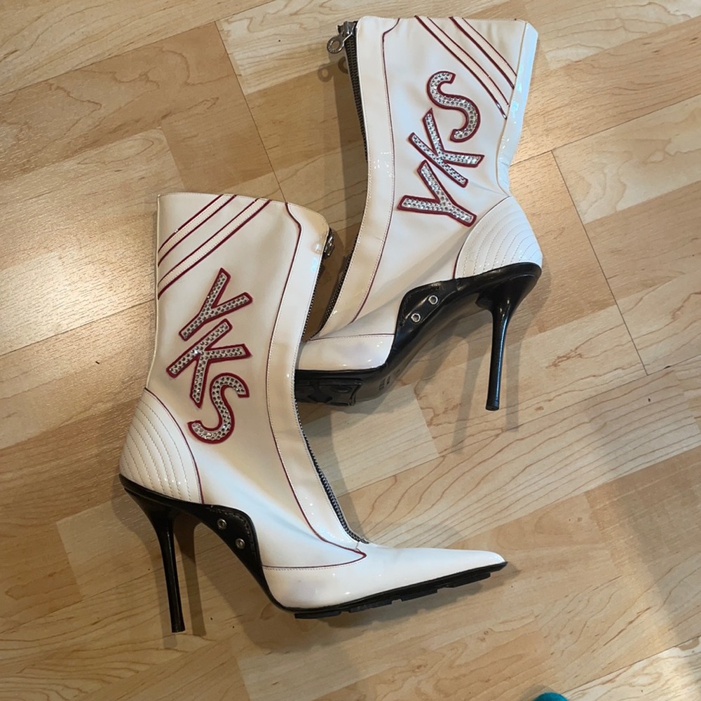 Le Silla Boots white with rhinestones heels sz 38